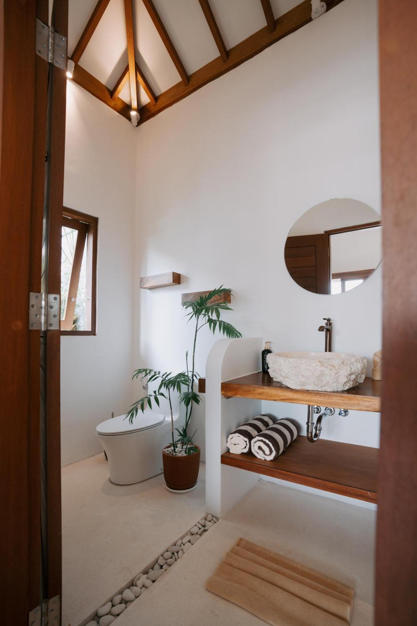 Ehoa Bali Nyanyi Boutique Hotel - In Front Of Entrance To Nuanu 타나롯 외부 사진