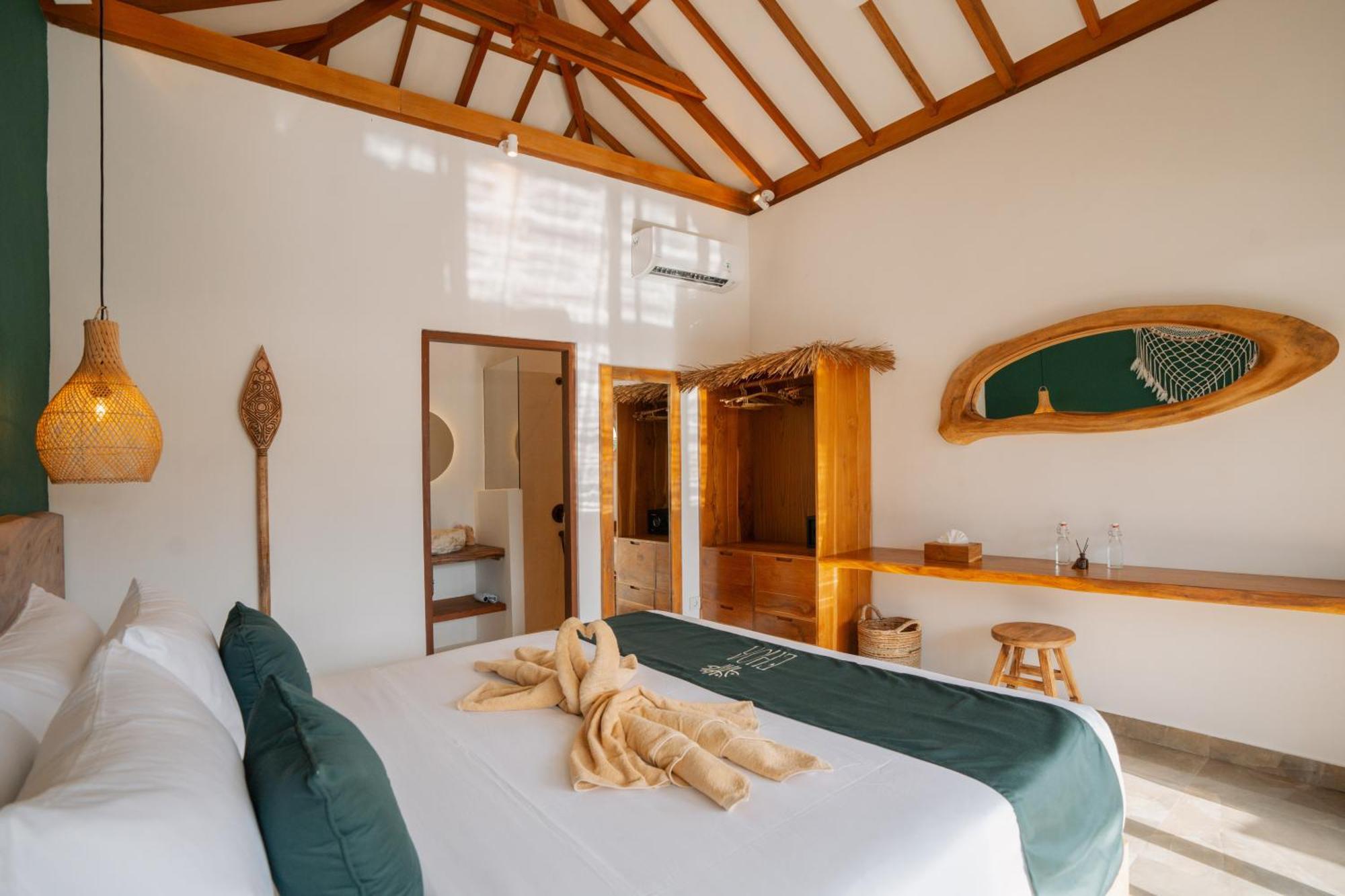 Ehoa Bali Nyanyi Boutique Hotel - In Front Of Entrance To Nuanu 타나롯 외부 사진