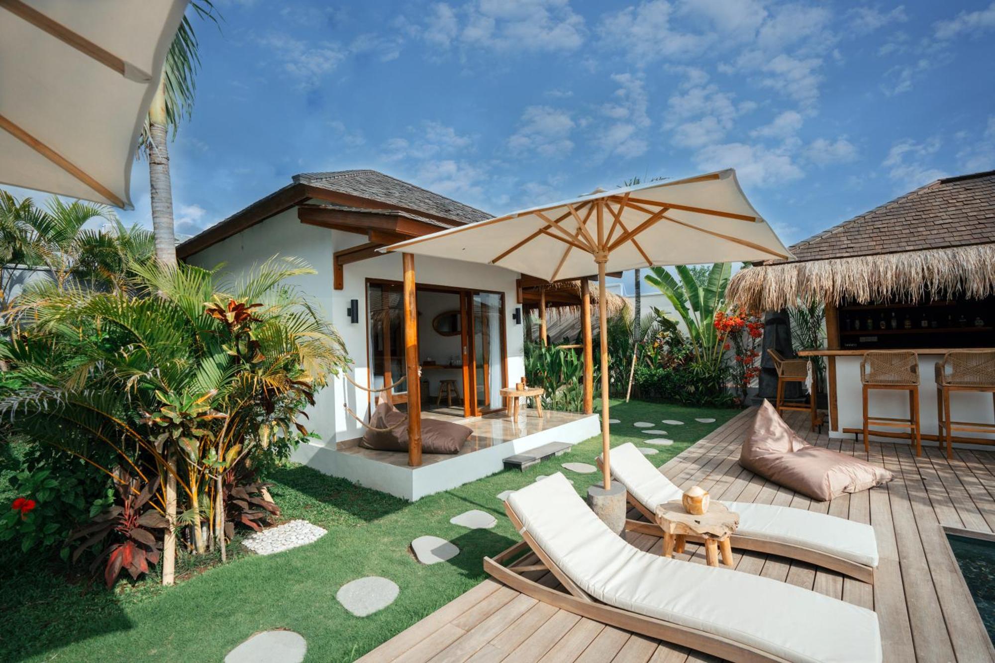 Ehoa Bali Nyanyi Boutique Hotel - In Front Of Entrance To Nuanu 타나롯 외부 사진